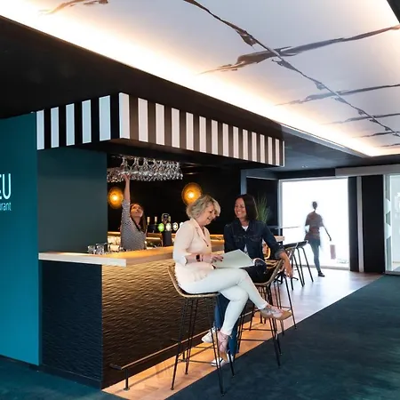 Novotel Lens Hotel 4*