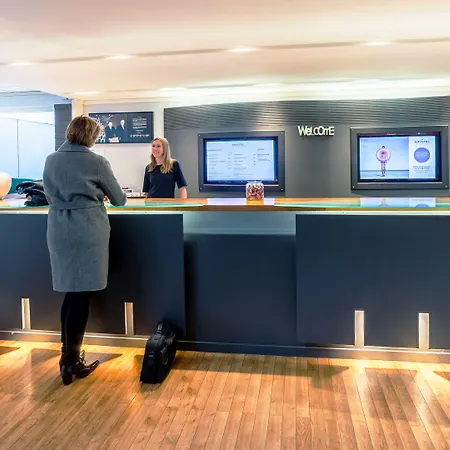 Novotel Lens Hotel 4*