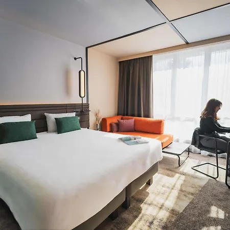 Szálloda Novotel Lens Noyelles-Godault
