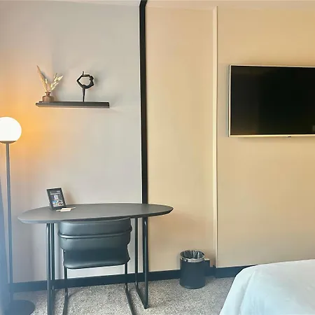 Hotel Novotel Lens 4*