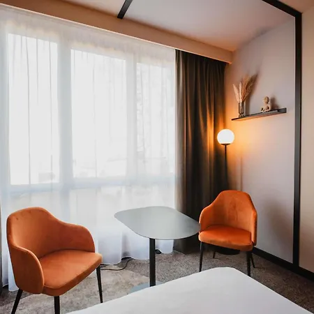 Novotel Lens Hotel 4*
