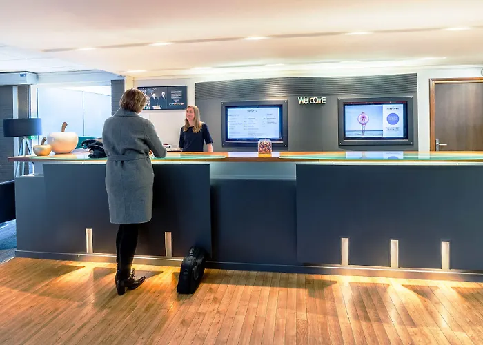 Novotel Lens Hotel 4*